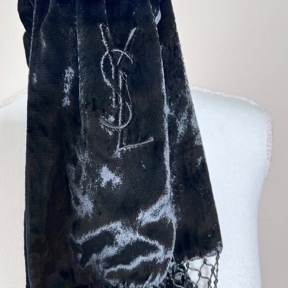 Yves Saint Laurent by Tom Ford Fall 2001 Runway Logo Black Velvet Silk Scarf - Picture 4 of 10
